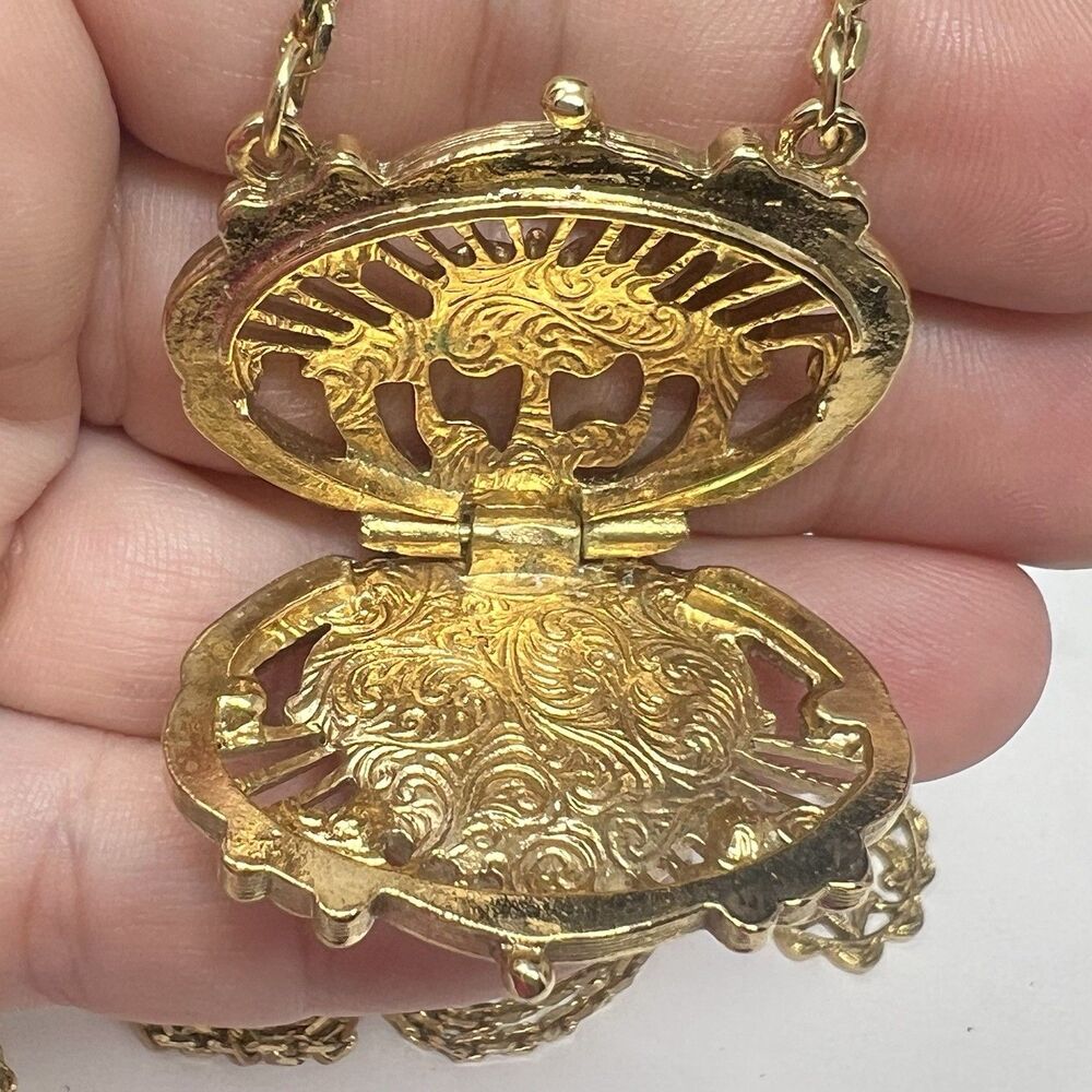 Vintage 1928 Necklace And Earrings Set Long Gold Rose cameo Locket Pierced Rare - Picture 7 of 15